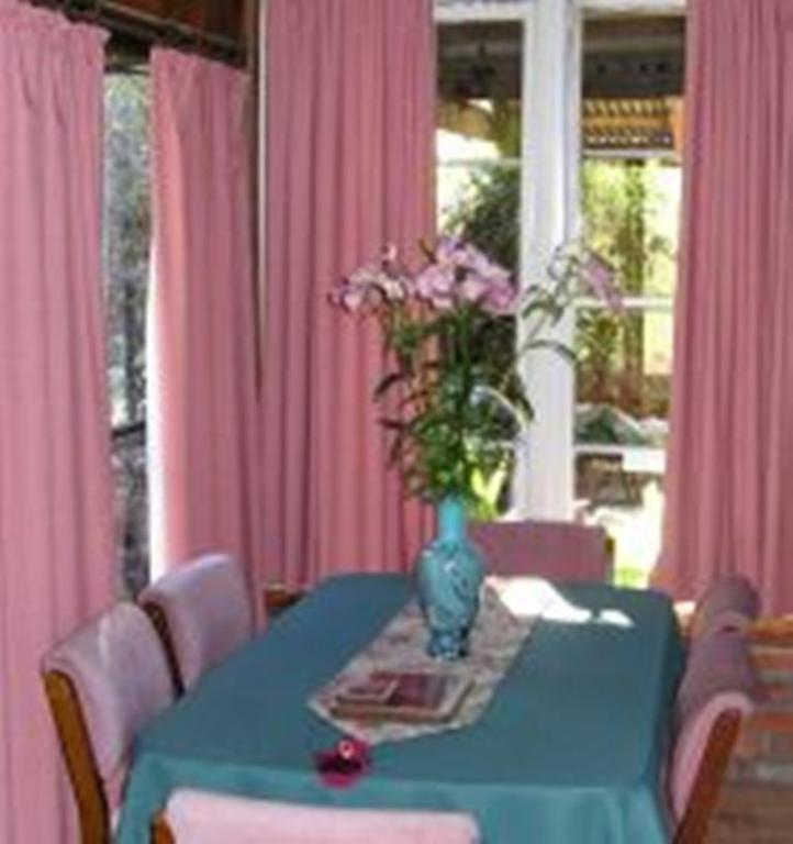 Moonbeam Cottages & Rainbow Cafe Moonambel المظهر الخارجي الصورة